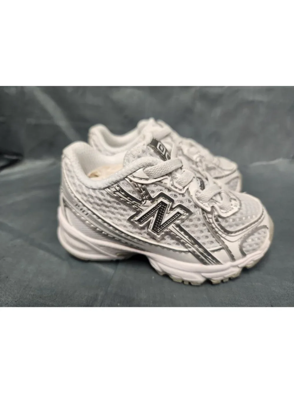 New Balance Toddlers 740 Bungee Lace Sneakers IZ740WM White Size 9 NEW NO BOX!